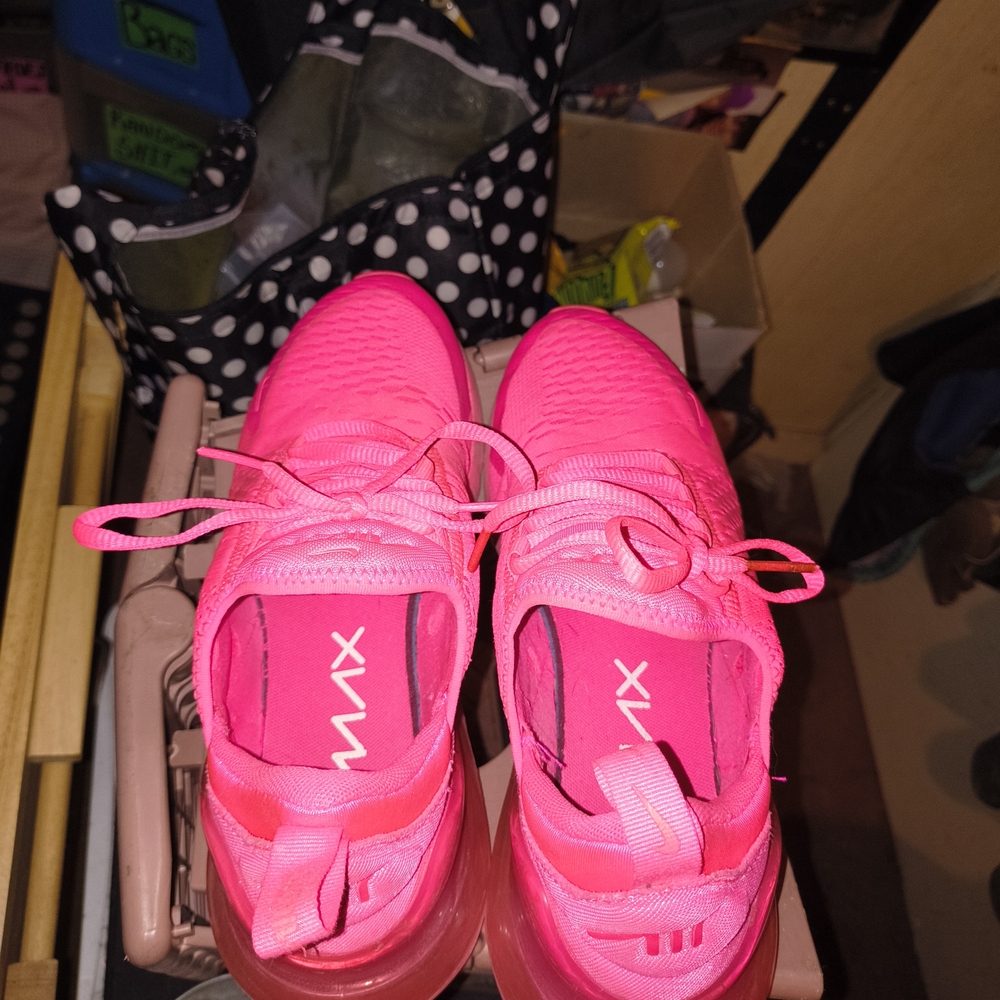 Nike Women’s Air Max 270 Neon Pink Athletic Sneakers - Picture 5 of 8